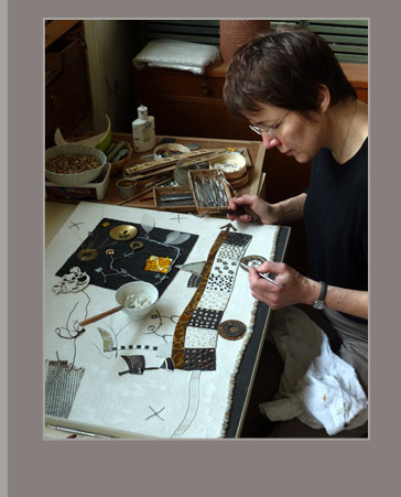 Cécile Bouvarel dans son atelier de Pantin